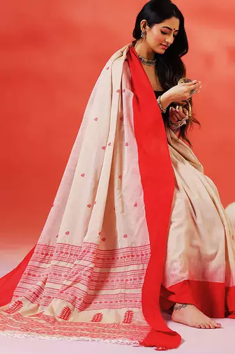 Beige crimson red handloom khadi saree