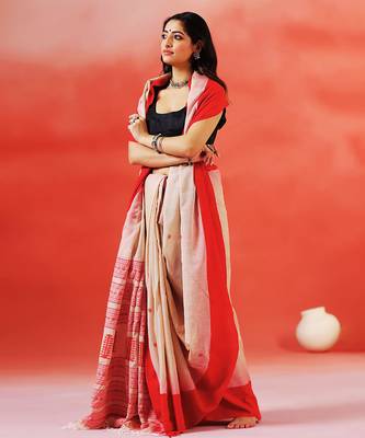 Beige crimson red handloom khadi saree 4