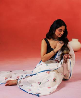 Ivory floral printed handloom khadi saree 2