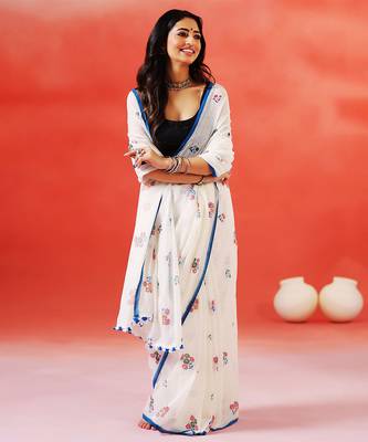 Ivory floral printed handloom khadi saree 5
