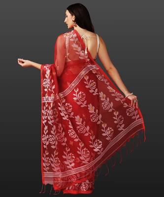 Crimson red handloom jamdani saree 3