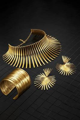 Gold plated choker necklace earrings cuff bracelet set fancy contemporary jewellery for women 2