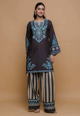 Black floral print crepe co-ord set for women 1