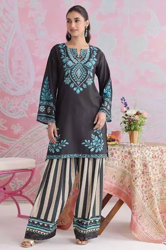 Black floral print crepe co-ord set for women