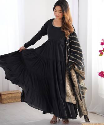  solid roman silk blend chanderi flared anarkali pant and dupatta set 2