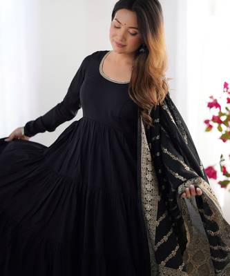  solid roman silk blend chanderi flared anarkali pant and dupatta set 3
