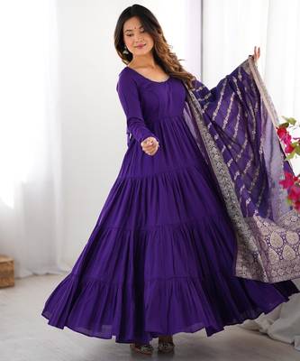  solid roman silk blend chanderi flared anarkali pant and dupatta set 5
