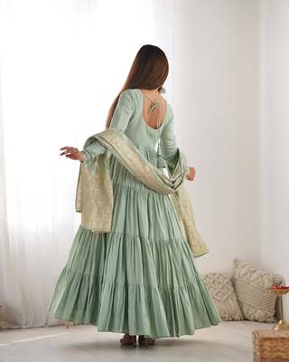  solid roman silk blend chanderi flared anarkali pant and dupatta set 3