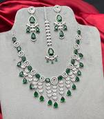 emerald green bridal necklace set, cz diamond choker, maang tikka earrings