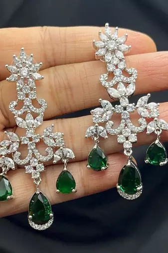 emerald green cz necklace set: indian bollywood jewellery