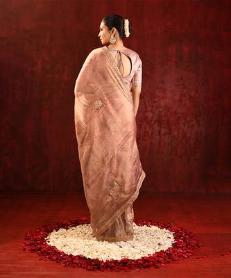 Rose pink embroidered tissue saree set 5