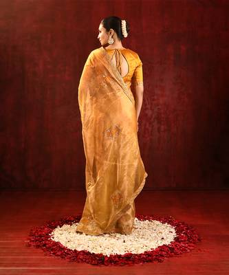 Mustard yellow embroidered tissue saree set 5