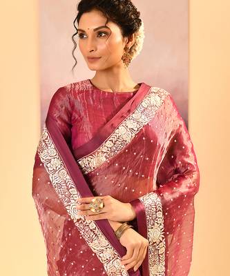 Onion pink embroidered tissue saree set 4