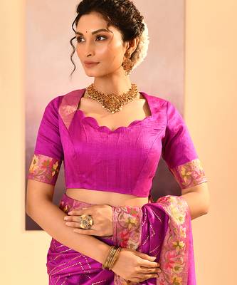 Magenta pink embroidered raw silk saree set 5