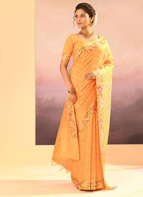 Light yellow printed raw silk saree set 3