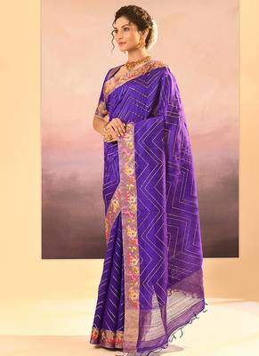 Deep purple printed raw silk saree set 2