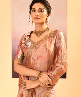 Rose pink embroidered tissue saree set 4