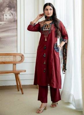 Maroon geometric print cotton ethnic kurta set with dupatta 1