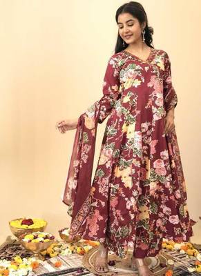 Maroon floral print pure cotton ethnic kurta set with dupatta 4