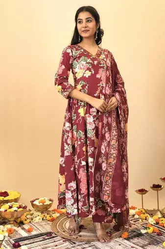 Maroon floral print pure cotton ethnic kurta set with dupatta