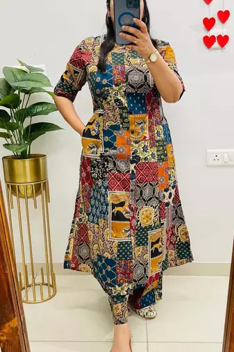 Multicolor geometric print cotton casual kurta set for women
