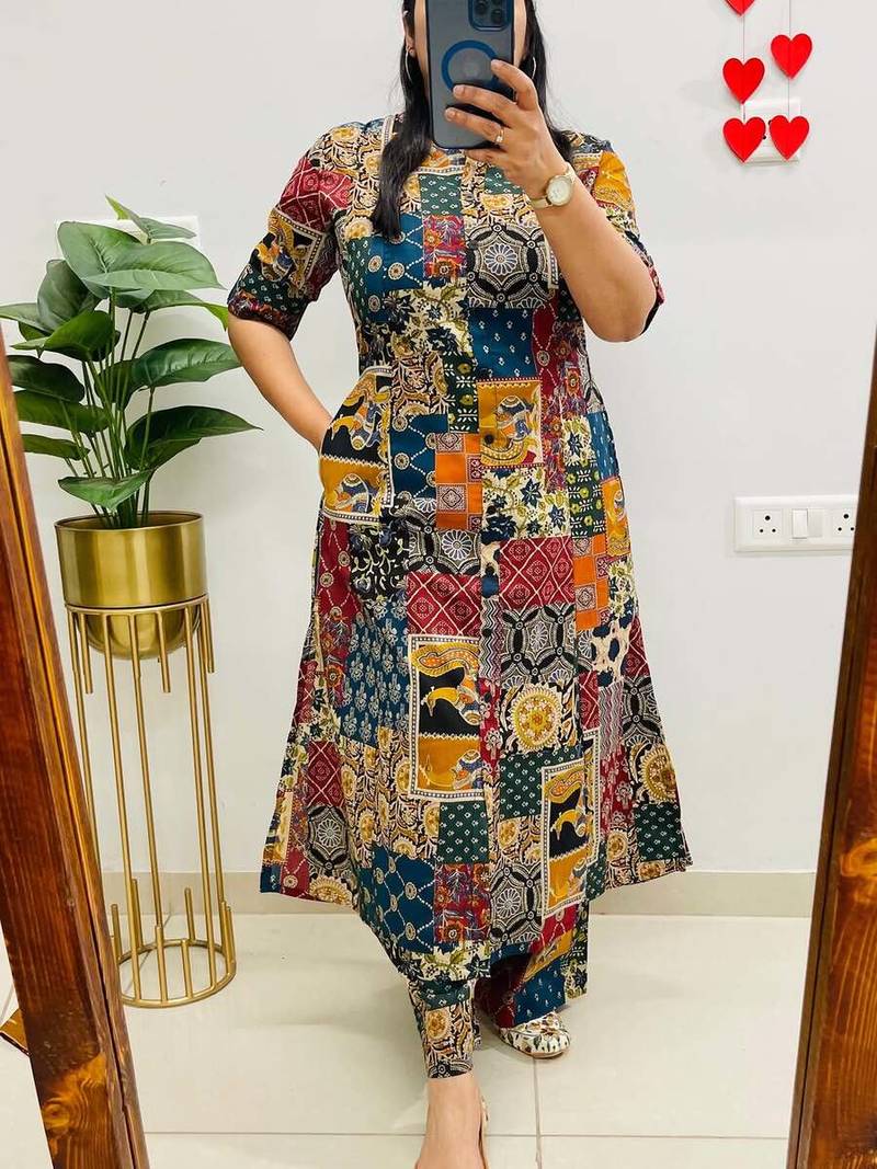 Multicolor geometric print cotton casual kurta set for women