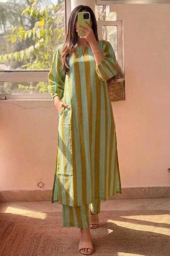 Green stripes print pure cotton casual kurta set for women