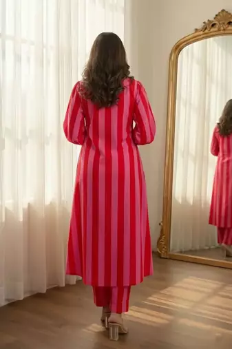 Red stripes print pure cotton casual kurta set for women