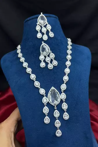 teardrop crystal bridal jewellery set, silver wedding necklace earrings, indian maang tikka