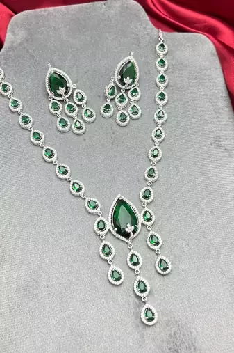 emerald bridal jewellery set: crystal necklace, chandelier earrings, wedding prom statement set