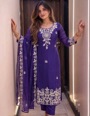 Women's Embroidered Roman silk blend Kurta Pant with Dupatta Set 1