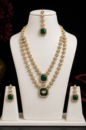 Double Layer Green Kundan Bridal Necklace earring maangtikka Jewellery Set for wedding festival 