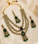 Muti layered Green Kundan Bridal Necklace earring maangtikka Jewellery Set for wedding festival 