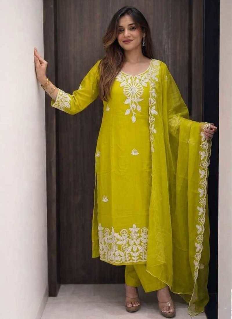 Women's Embroidered silk blend Kurta Pant with Organza Dupatta Set