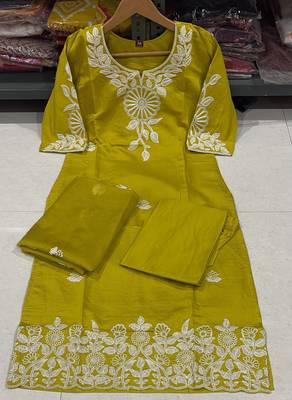 Women's Embroidered silk blend Kurta Pant with Organza Dupatta Set 2