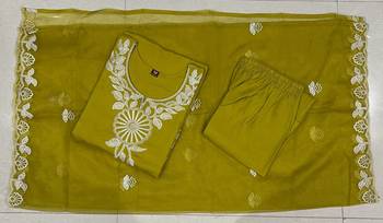 Women's Embroidered silk blend Kurta Pant with Organza Dupatta Set 3