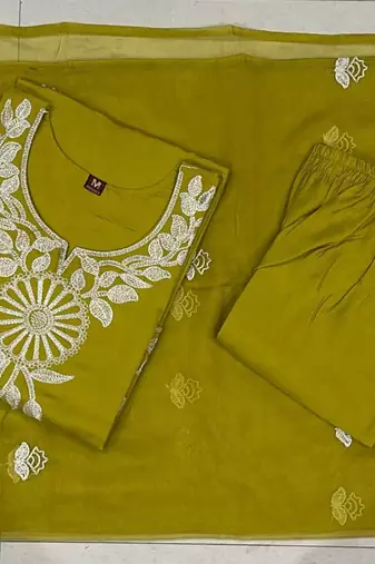 Women's Embroidered silk blend Kurta Pant with Organza Dupatta Set