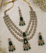 Muti layered Green Kundan Bridal Necklace earring maangtikka Jewellery Set for wedding festival 