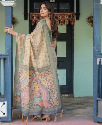 Elegant ivory beige handloom saree with artistic peacock pallu with blouse 2