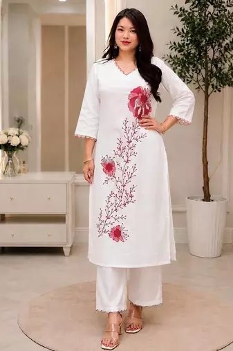 Women white & red floral embroidered kurta with trousers