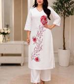Women white & red floral embroidered kurta with trousers