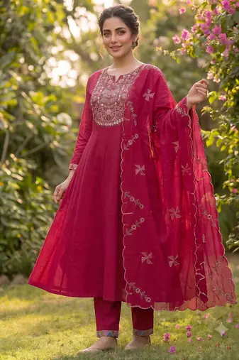 Rani pink embroidered straight kurti pant set with scallop border dupatta