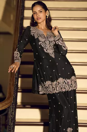 Black embroiderd silk blendpalazzo suit