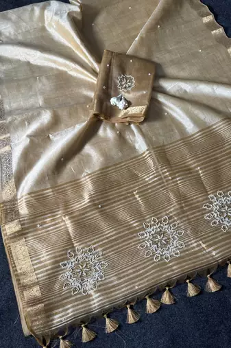 New Rich Soft TRUSSER Golden Zari Weaving Saree With Blouse Set For Women's