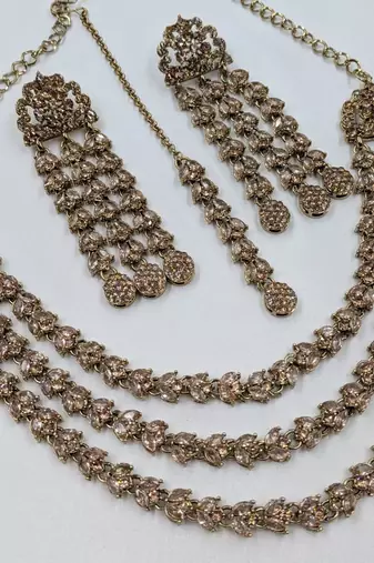 mehandi-plated agate stone necklace set with earrings & maang tikka