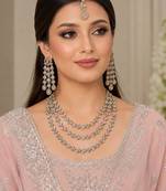 Pink & pista mehandi-plated agate stone necklace set with earrings & maang tikka