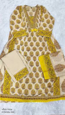 Women's Printed Cotton Kurta Pant with Dupatta Set 3