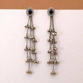 White color kashmiri earrings with artistic handmade design 2