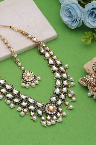 White color kashmiri jewelry set with artistic handmade design