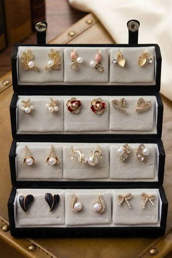 White with gold plated 12 pairs stud earrings combo jewellery box